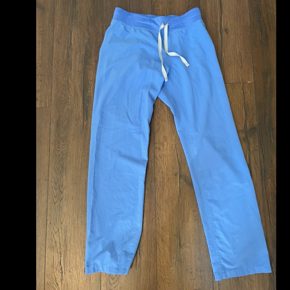 Women’s figs scrub pants